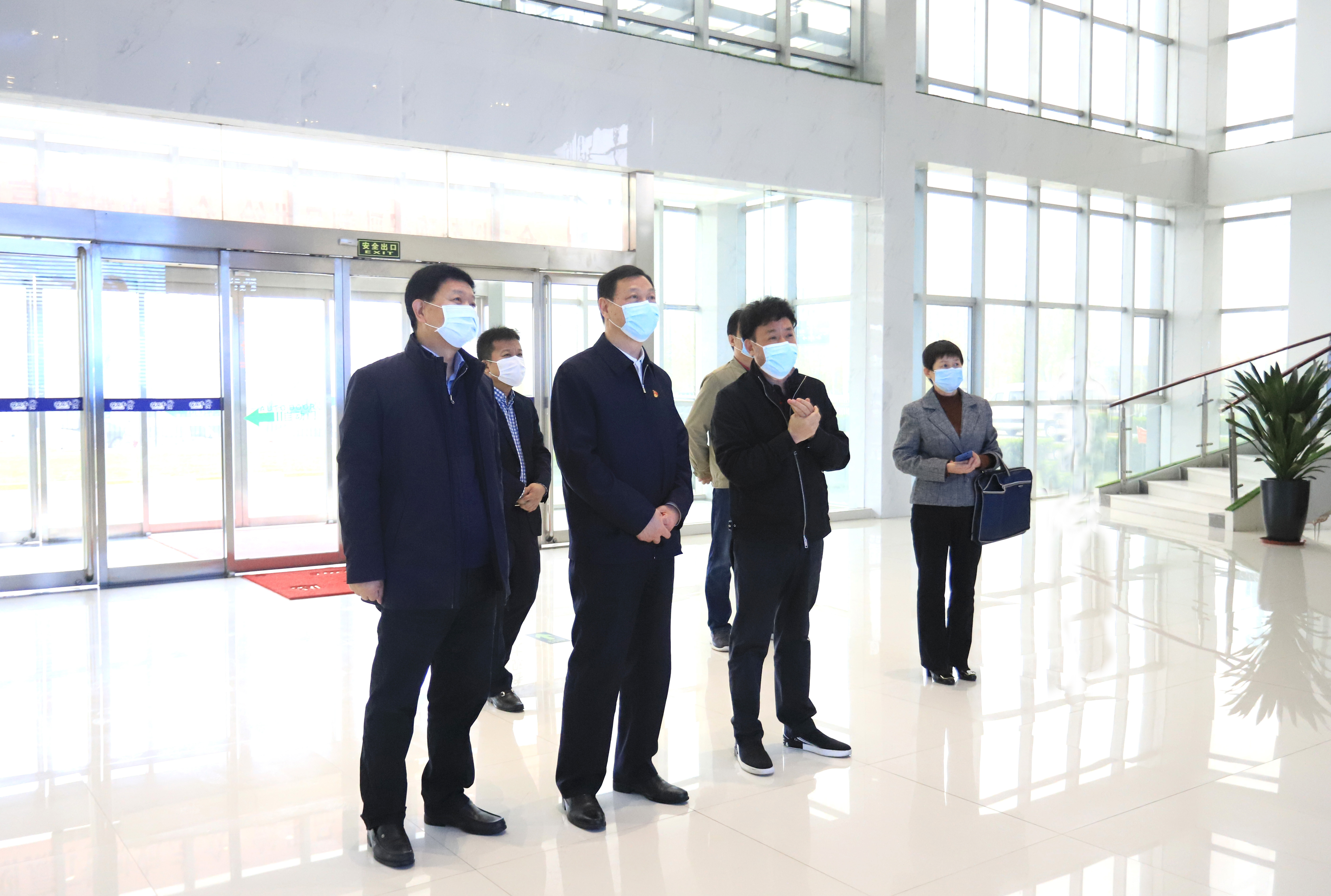 河南省委農辦主任、農業農村廳廳長申延平一行調研河南花花牛乳業集團